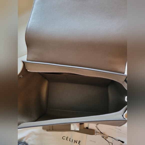 CELINE Suede Medium Trapeze - Picture 5 of 6